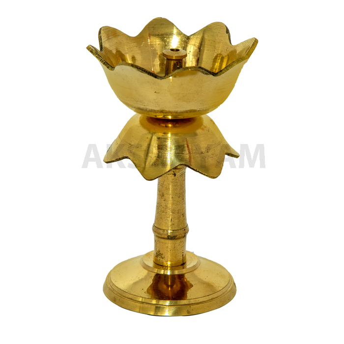 Stand Lotus Deepam